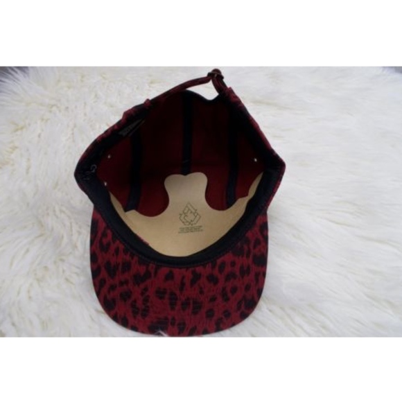 Volcom Men's Unisex LEO Crown Me Hat Red Hat - Picture 4 of 4